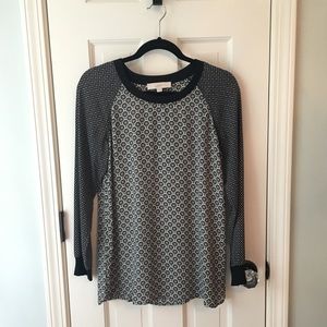 Black and white LOFT top
